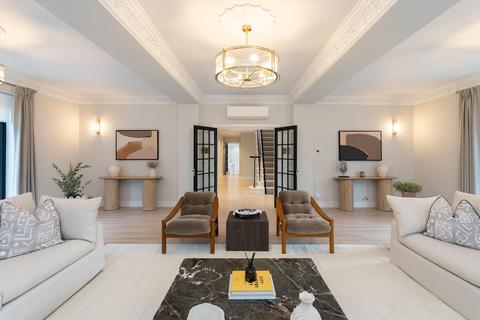 5 bedroom detached house to rent, Coombe Park, Kingston Upon Thames, KT2