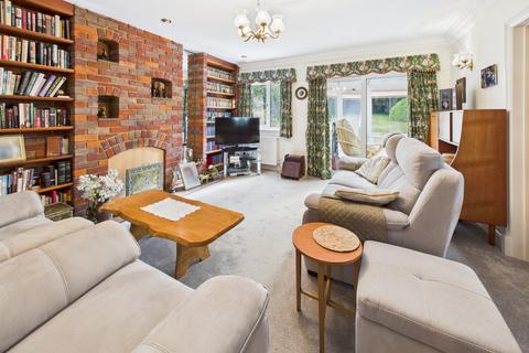 undefined, Highfield, Chalfont St. Giles, Buckinghamshire, HP8