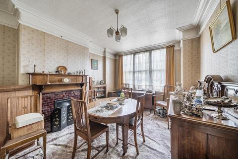 5 bedroom end of terrace house for sale, Stanmore Hill, Stanmore HA7