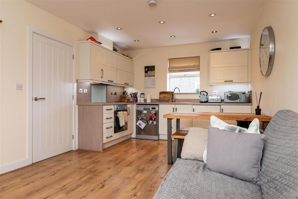 Living/Kitchen