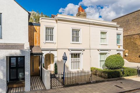 4 bedroom house for sale, The Green, Twickenham TW2