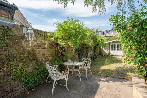4 bedroom house for sale, The Green, Twickenham TW2