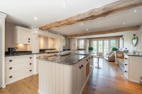 4 bedroom house for sale, The Green, Twickenham TW2