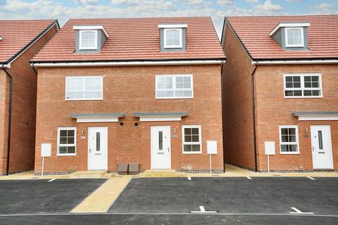 4 bed semi-detached house for rent in Hillcrest Road, Nuneaton, Warwickshire, CV10