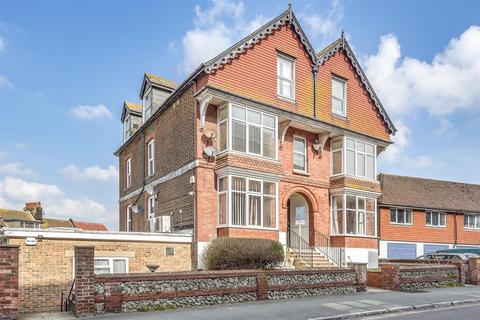 3 bedroom flat for sale, Stafford Road, Seaford