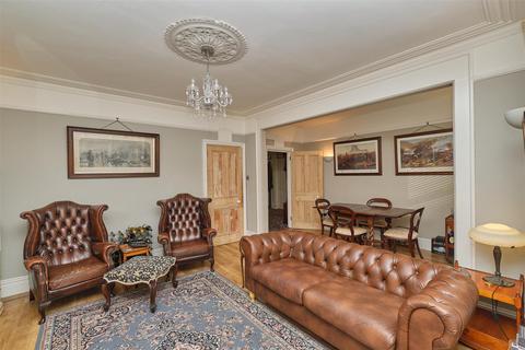 3 bedroom flat for sale, Stafford Road, Seaford
