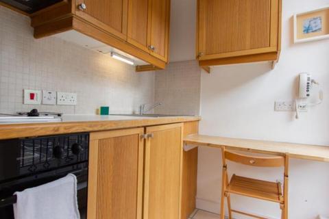 undefined, North Gower Street, London, NW1