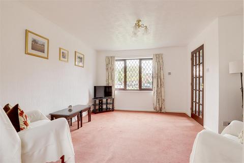 undefined, Courtney Close, Wollaton NG8