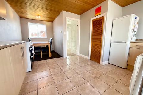 3 bedroom semi-detached house for sale, Pindar Road, Eastfield, YO11