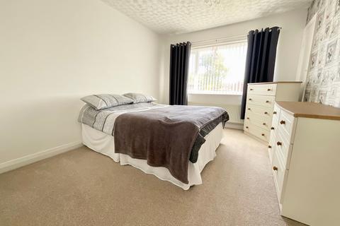 3 bedroom semi-detached house for sale, Pindar Road, Eastfield, YO11