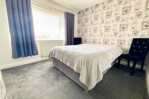 3 bedroom semi-detached house for sale, Pindar Road, Eastfield, YO11