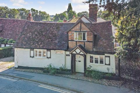 undefined, Pangbourne Hill, Pangbourne, Berkshire