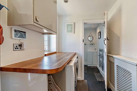undefined, Pangbourne Hill, Pangbourne, Berkshire