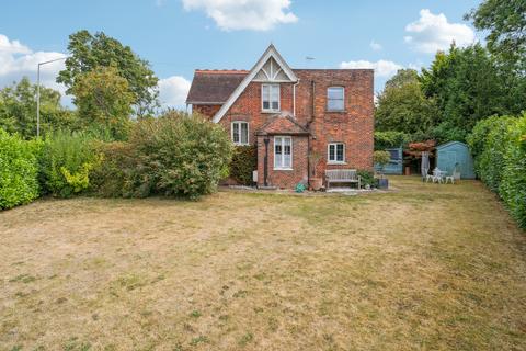 3 bedroom detached house for sale, White Lion Road, Amersham