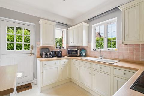 3 bedroom detached house for sale, White Lion Road, Amersham
