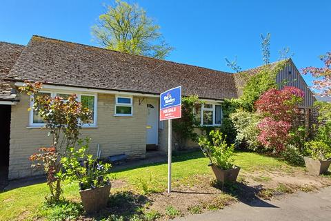 undefined, Orchard Way, Kingham OX7
