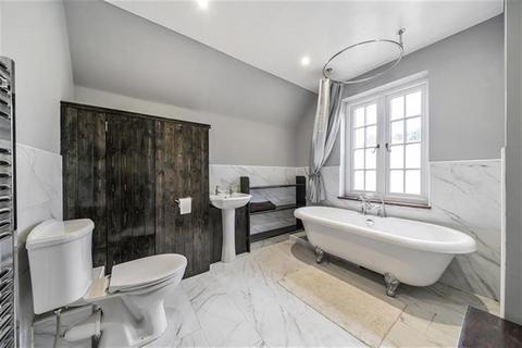 undefined, South Croydon CR2