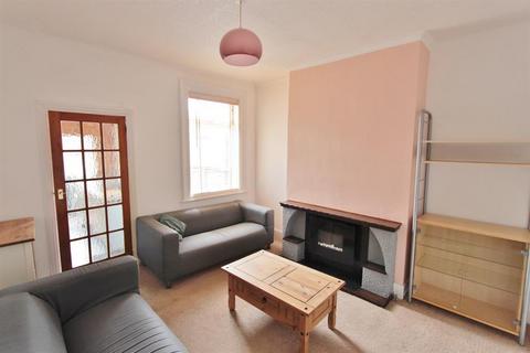 3 bedroom terraced house to rent, Wayland Road, Sheffield, S11 8YE