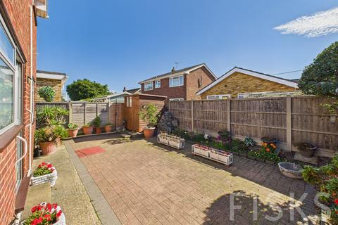 1 bedroom detached house for sale, Waarem Avenue, Canvey Island, SS8