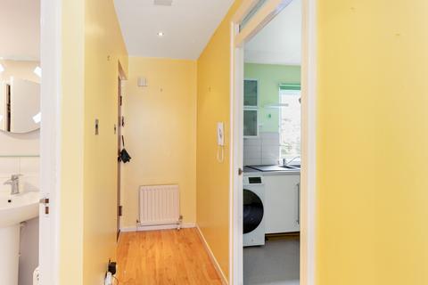 1/1 Belhaven Place, Edinburgh, EH10 5JN