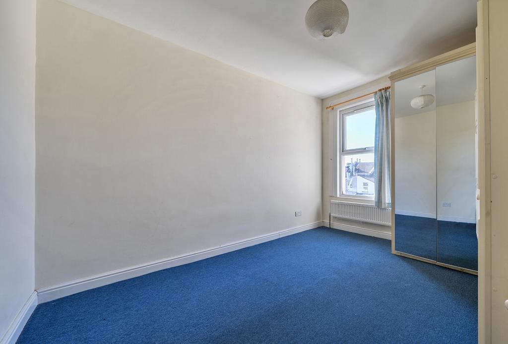 1346096-4-68bf027...