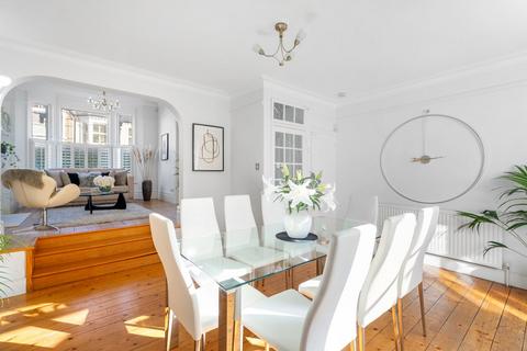 undefined, Calbourne Road, London, SW12