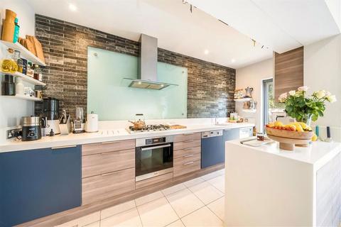 5 bedroom terraced house for sale, Heathwood Gardens, London SE7