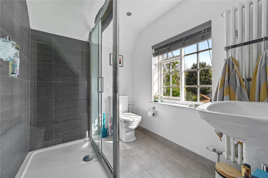 Ensuite