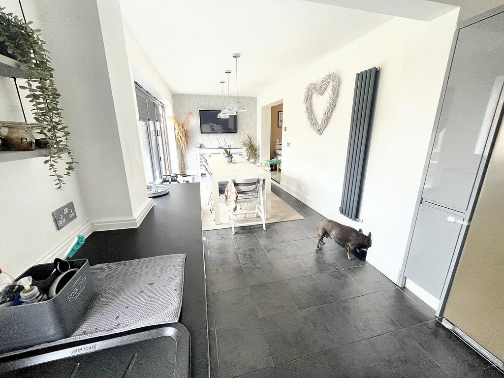 Dining Kitchen