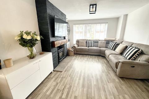 4 bedroom detached house for sale, Gawthorpe Close, Bury, BL9