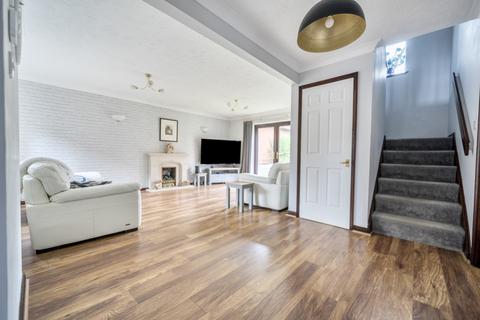 undefined, Harrison Close, Reading RG10