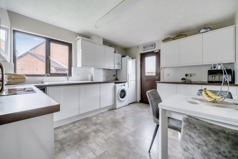 undefined, Harrison Close, Reading RG10