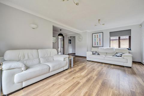 undefined, Harrison Close, Reading RG10