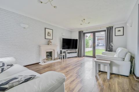 undefined, Harrison Close, Reading RG10