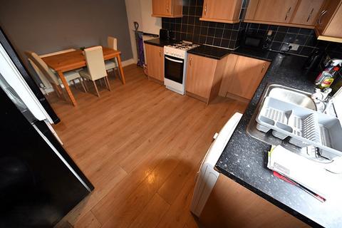 4 bedroom house to rent, 29 Thornville Street