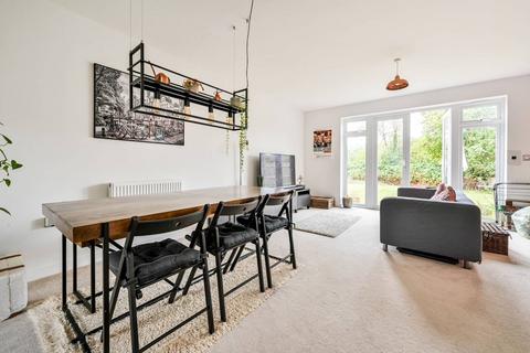 undefined, Victoria Mews, GU4, Chilworth, GUILDFORD, GU4
