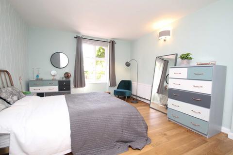 18a Old Park Hill, Bristol, BS2 8BB