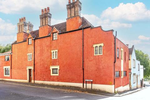 18a Old Park Hill, Bristol, BS2 8BB