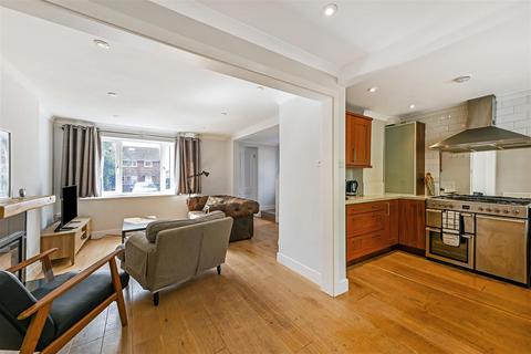 undefined, Daltons Place, Arundel