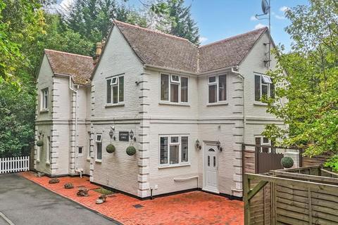 4 bedroom detached house for sale, Windlesham,  Surrey,  GU20