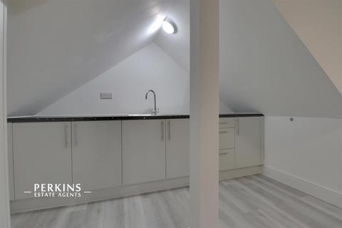 undefined, Northolt, UB5