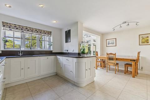 4 bedroom detached house for sale, Hannams Farm Close, Crondall, Farnham, Hampshire, GU10