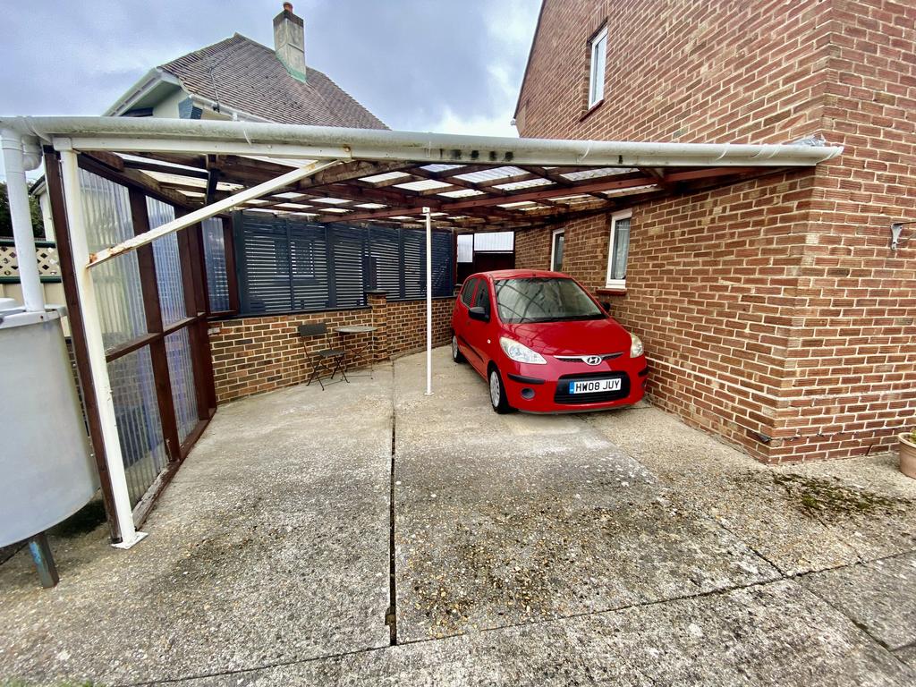 Car port south
