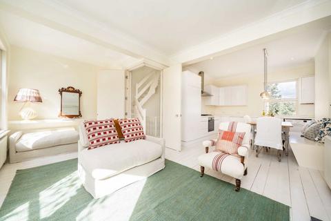 2 bedroom maisonette for sale, Eynham Road, London W12