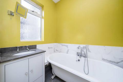 2 bedroom maisonette for sale, Eynham Road, London W12