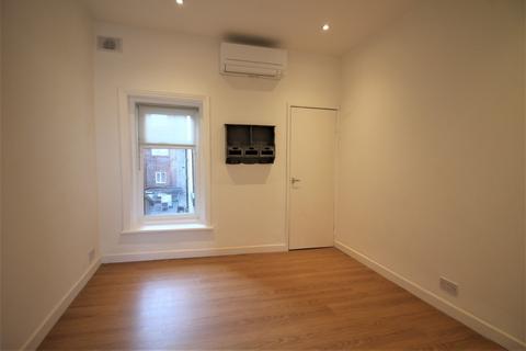 1 bedroom terraced house to rent, Tyldesley Road, Blackpool, FY1