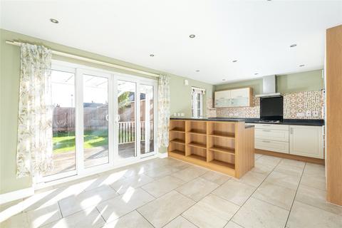 4 bedroom detached house for sale, Greenell Close, Deanshanger, Milton Keynes, Northamptonshire, MK19
