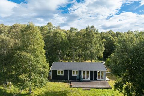undefined, The Green Man Cabin, Balnain IV63