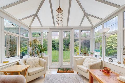 undefined, Fauna Close, Stanmore, HA7