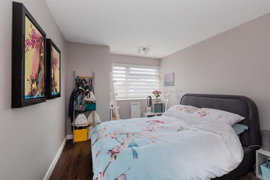 46 Boarlands Close-9.jpg